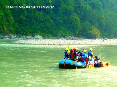 Rafting in Nepal